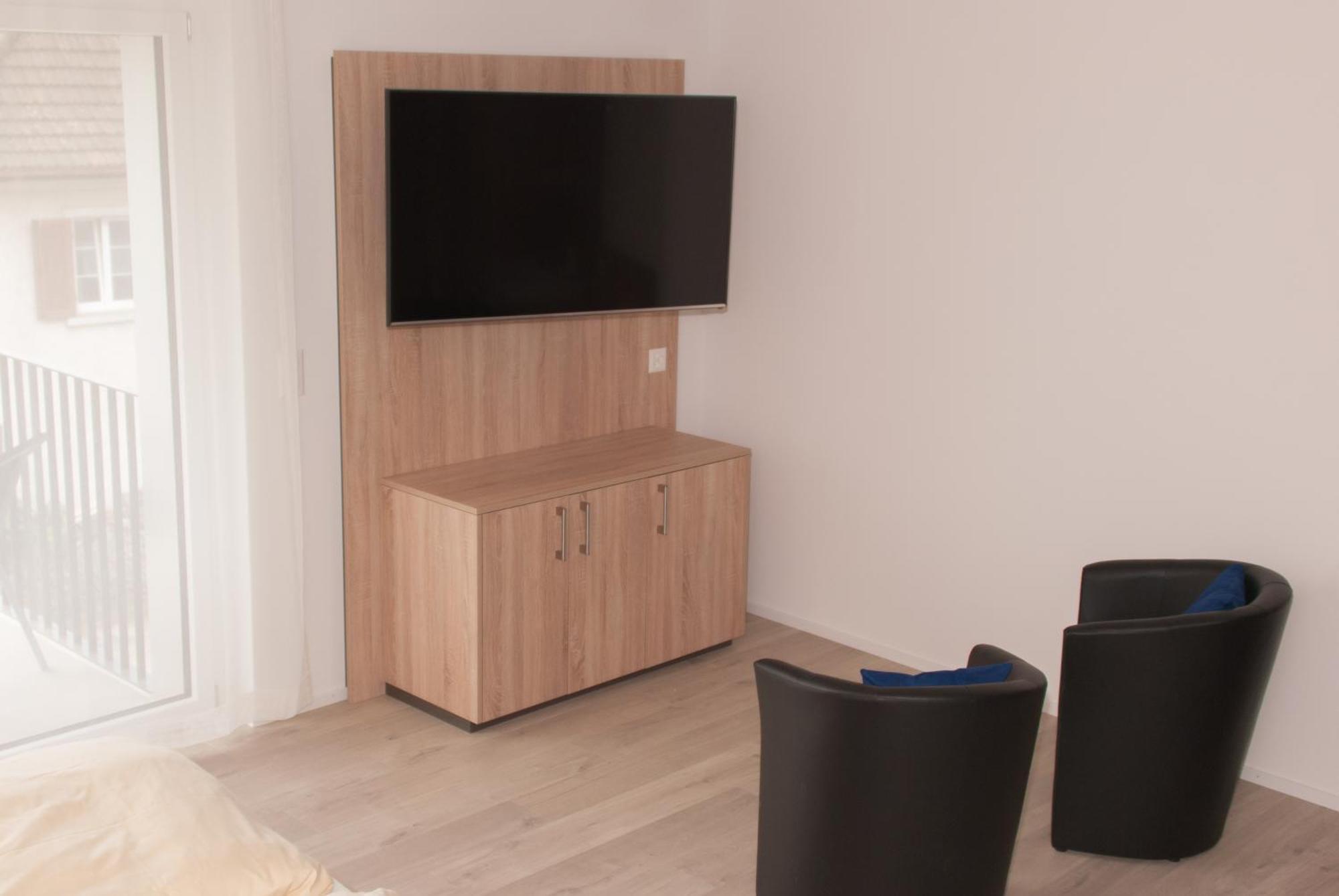 Hotel Traube Garni Kuttigen Habitación foto
