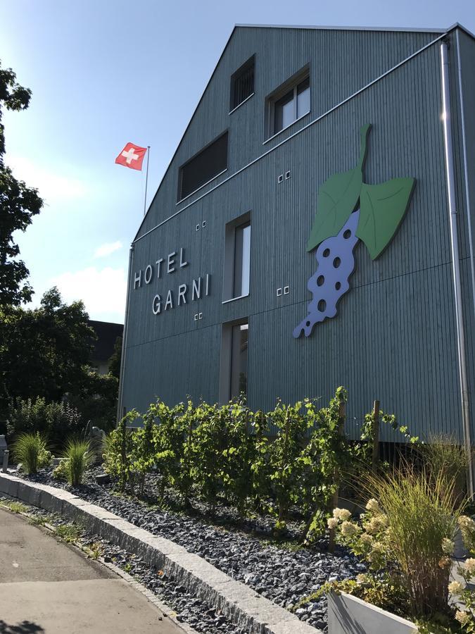 Hotel Traube Garni Kuttigen Exterior foto